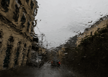 Κέρκυρα: Έχουν φουσκώσει τα ποτάμια, πιθανόν να μείνουν κλειστά τα σχολεία - Δείτε βίντεο