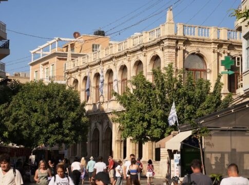 Λότζια: Η Δημοτική Επιτροπή ενέκρινε την αύξηση των δημοτικών τελών