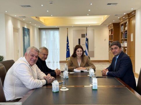 Με φόντο τα σχολεία στα Βορίζια η συνάντηση Ζαχαράκη – Νικολιδάκη, τι συζητήθηκε