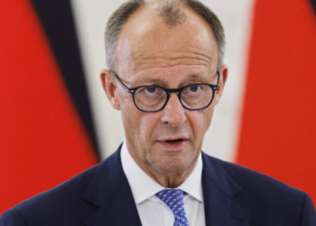 Μερτς: «Δεν θα απελαθούν όσοι υφίστανται πολιτικές ή θρησκευτικές διώξεις»