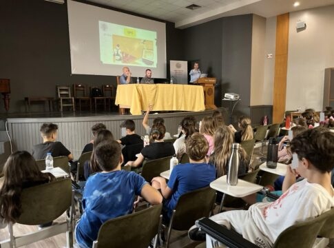 Μικροί μαθητές παρακολούθησαν ημερίδα με θέμα «Η Τεχνολογία στον Αθλητισμό-Εφαρμογές και Αποτελέσματα»