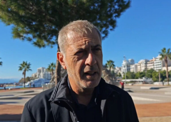 Μώραλης για τη φωτιά στη Μαρίνα Ζέας: Μας ανησυχεί ότι είναι η δεύτερη φορά σε 1,5 χρόνο