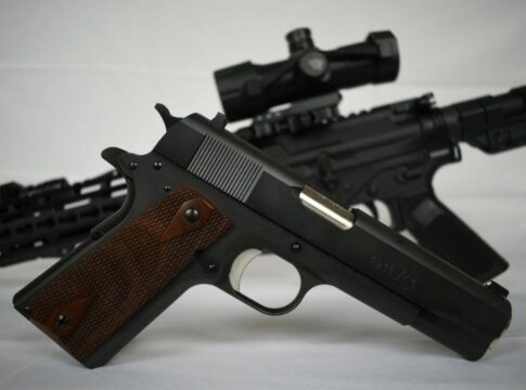 Ο χάρτης της οπλοκατοχής στην Κρήτη: Οι νομοί που πρωταγωνιστούν και η σύγκριση με την υπόλοιπη χώρα