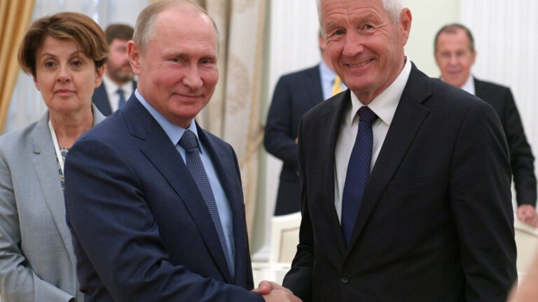 Ο Έπσταϊν συνομιλούσε με τον τότε επικεφαλής του Συμβουλίου της Ευρώπης - Ζητούσε επαφές με Πούτιν και Λαβρόφ