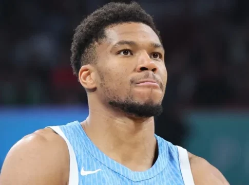 Ο Γιάννης Αντετοκούνμπο αποθέωσε τον Ανδρέα Τετέι και εκείνος απάντησε με συγκινητικό τρόπο