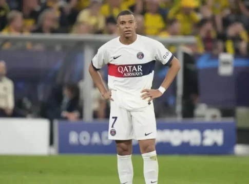 Ο Κιλιάν Εμπαπέ ζητά αποζημίωση ύψους 240.000.000 ευρώ από την Παρί Σεν Ζερμέν