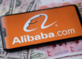 Ο Λευκός Οίκος κατηγορεί τον κολοσσό Alibaba ότι στηρίζει τις επιχειρήσεις του κινεζικού στρατού
