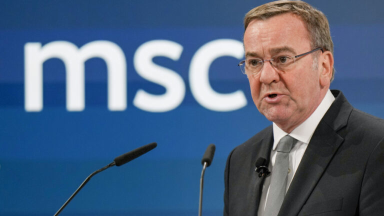 Πιστόριους: Η Γερμανία δεν θα επιτύχει τον στόχο για αμυντικές δαπάνες στο 3,5% του ΑΕΠ το 2029