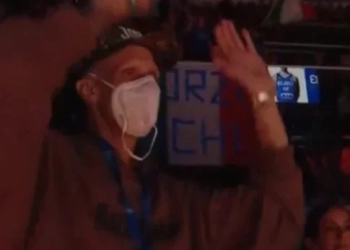 Πολονάρα: Επέστρεψε στο γήπεδο και αποθεώθηκε