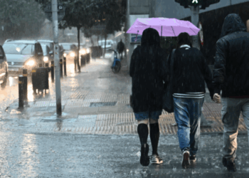 Πού θα «χτυπήσει» η κακοκαιρία Adel τις επόμενες ώρες - «Στο κόκκινο» 4 περιφέρειες - Δείτε live την πορεία