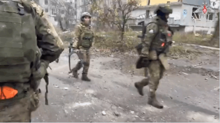 Ρώσοι στρατιώτες μπαίνουν στο Ποκρόβσκ - Δείτε βίντεο