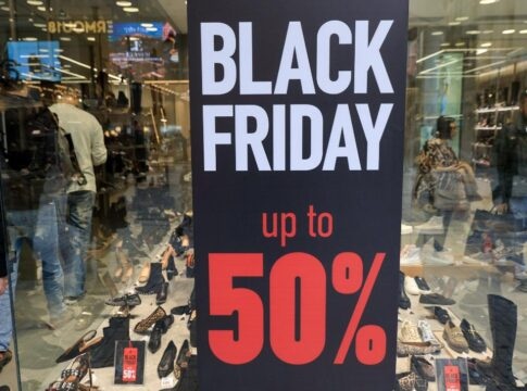 Σε «ρυθμούς» Black Friday η αγορά του Ηρακλείου – Τι να προσέξουμε (βίντεο)