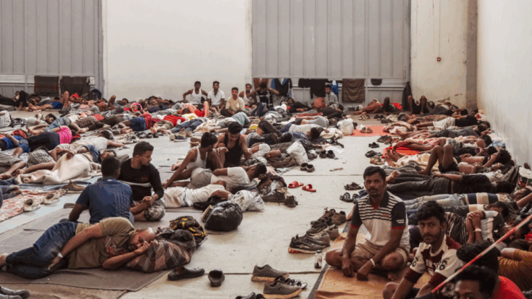 Σέρρες: Εξέγερση στη δομή μεταναστών στο Κλειδί – 20 προσαγωγές, δύο τραυματίες αστυνομικοί