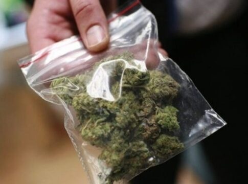 Σητεία: Τον έπιασαν με κάνναβη – Βρήκαν και τους ντίλερ, ανήλικος ο ένας