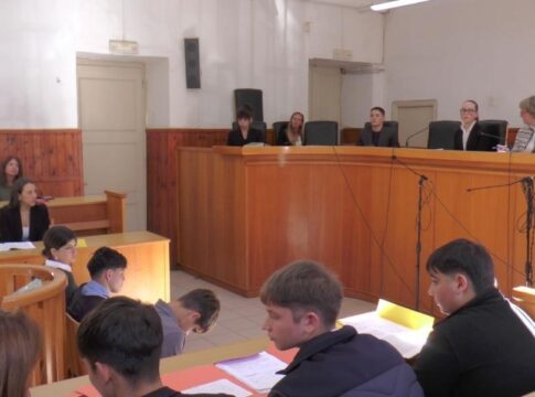 Στην Κρήτη οι πρώτες… δίκες ανηλίκων – «Εκβιαστές και ληστές αντιμέτωποι με τη δικαιοσύνη» (Φωτογραφίες)