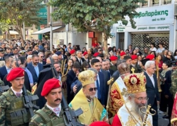 Στην πανηγυρική θεία λειτουργία για τον Άγιο Μηνά ο Χάρης Μαμουλάκης