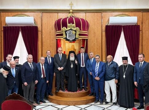 Στην συνεδρίαση της ΔΣΟ στο Αμμάν και στην επίσημη επίσκεψη στο Πατριαρχείο Ιεροσολύμων ο Χάρης Μαμουλάκης