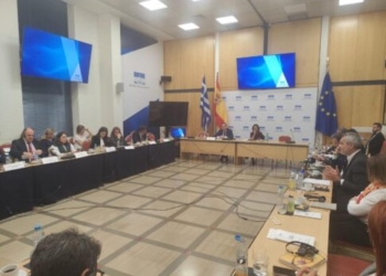 Στο πρώτο ελληνοϊσπανικό κοινοβουλευτικό φόρουμ στη Βουλή ο Χάρης Μαμουλάκης