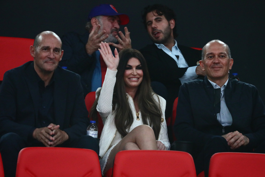 Στο ΣΕΦ για τον αγώνα του Ολυμπιακού με τη Ζαλγκίρις η Κίμπερλι Γκιλφόιλ - Δείτε φωτογραφίες 