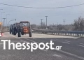 Στους δρόμους τα τρακτέρ: Αγροτικά μπλόκα στη Θεσσαλία - Πού αλλού υπάρχουν κινητοποιήσεις (Εικόνες και βίντεο)