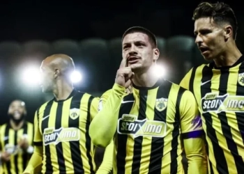 Superleague: Η ΑΕΚ πήρε το ντέρμπι με τον Παναθηναϊκό, δύσκολες νίκες για Ολυμπιακό και ΠΑΟΚ – η βαθμολογία