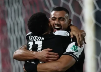 Superleague: Νίκες για ΑΕΚ και ΠΑΟΚ, πέρασε από τη Λάρισα ο Λεβαδειακός – Η βαθμολογία