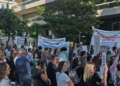 Συγκέντρωση διαμαρτυρίας στο Μέγαρο Μαξίμου από τους εργαστηριακούς γιατρούς