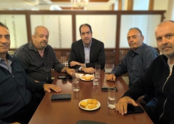 Συνάντηση Γιάννη Κεφαλογιάννη με εκπροσώπους των ταξί – Στο επίκεντρο τα προβλήματα και τα αιτήματα του κλάδου