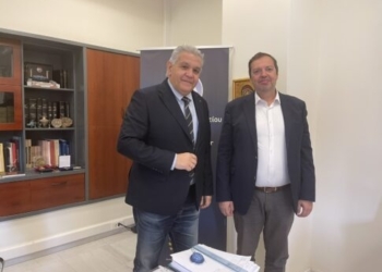 Συνάντηση Καρκανάκη – Παπαδάκη για τα προβλήματα στο εμπορικό λιμάνι