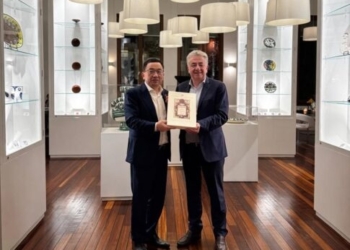 Συνάντηση του Περιφερειάρχη Κρήτης με τον Πρέσβη της Κίνας