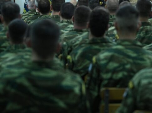 Τραγωδία στη Ρόδο για τον 19χρονο Ραφαήλ από το Τυμπάκι: «Το παλικάρι μου ήταν δεύτερη ημέρα στο στρατόπεδο…» λέει ο πατέρας του