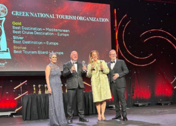 Travvy Awards 2025: Η Ελλάδα μεγάλη νικήτρια στα αμερικανικά «Όσκαρ» του τουρισμού