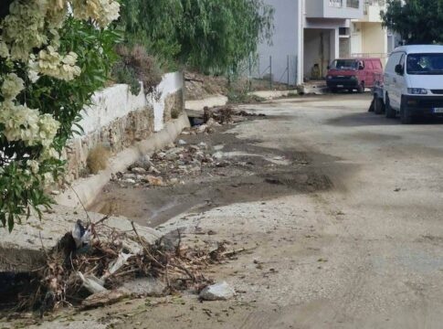 Ξεκινά η αποκατάσταση των ζημιών από τις πλημμύρες σε Ροδιά, Φόδελε και Παλαιόκαστρο