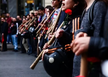 Ξεκίνησαν οι προσυγκεντρώσεις για την 52η επέτειο εξέγερσης του Πολυτεχνείου (βίντεο, φωτογραφίες)