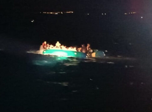 60 μετανάστες εντοπίστηκαν νότια της Γαύδου