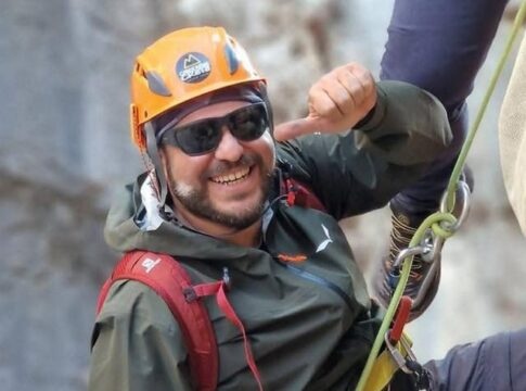 Ανάρτηση με αιχμές για τον θάνατο του Στέλιου Παπαδογιαννάκη στα Αστερούσια