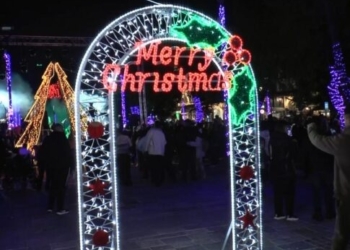 «Άρωμα» Χριστουγέννων στα Χανιά – Κερδίζει τις εντυπώσεις το Χριστουγεννιάτικο Πάρκο (βίντεο)