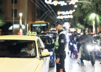 Ασφαλές ρεβεγιόν στους δρόμους - Μόλις 8 οδηγοί πάνω από το όριο αλκοόλ σε 2.000 ελέγχους στην Αιόλου