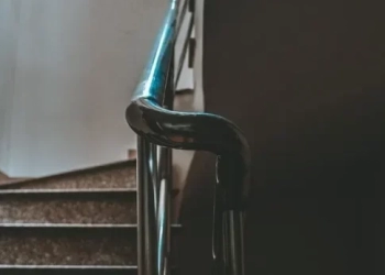 Χανιά: Βρέθηκε νεκρός, πεσμένος στη σκάλα