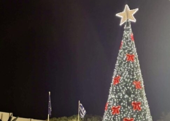 Δ.Χερσονήσου: Πλήθος κόσμου στην φωταγώγηση του χριστουγεννιάτικου δέντρου