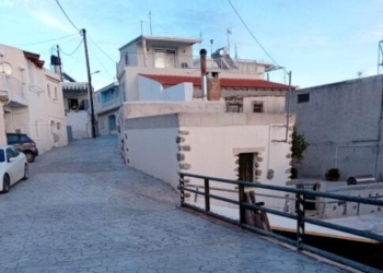 Δήμος Φαίστου: Σε εξέλιξη οι εργασίες τοποθέτησης σταμπωτών δαπέδων και στο Κλήμα