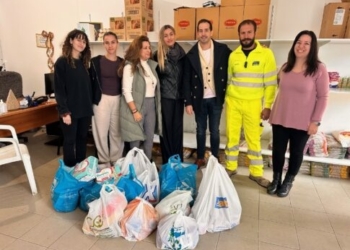 Δώρισαν τρόφιμα στο Κοινωνικό Παντοπωλείο του Δήμου Μαλεβιζίου