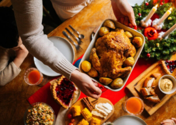ΕΦΕΤ: Συμβουλές για ασφαλή κατανάλωση τροφίμων κατά την εορταστική περίοδο των Χριστουγέννων