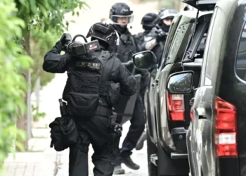 Είχε στραγγαλίσει την φίλη του όντας ανήλικος ο Κρητικός που συνελήφθη με καλάσνικοφ και πιστόλια με σιγαστήρα στα Καλύβια