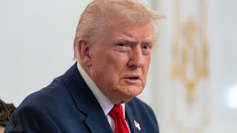 Έκτακτη σύσκεψη Τραμπ στο Οβάλ Γραφείο για τη Βενεζουέλα