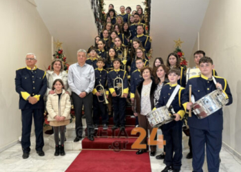 Επετειακά κάλαντα στην Περιφέρεια Κρήτης για τα 125 χρόνια της Φιλαρμονικής Νεάπολης