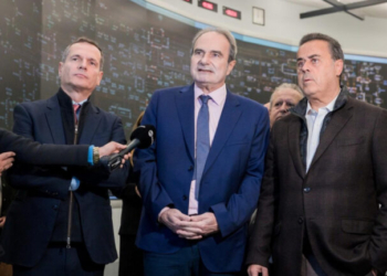 Επίσκεψη Παπασταύρου στο Εθνικό Κέντρο Ελέγχου Ενέργειας του ΑΔΜΗΕ
