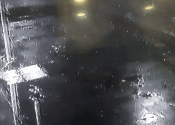 Εύοσμος: Βίντεο από τη στιγμή της έκρηξης στην τράπεζα