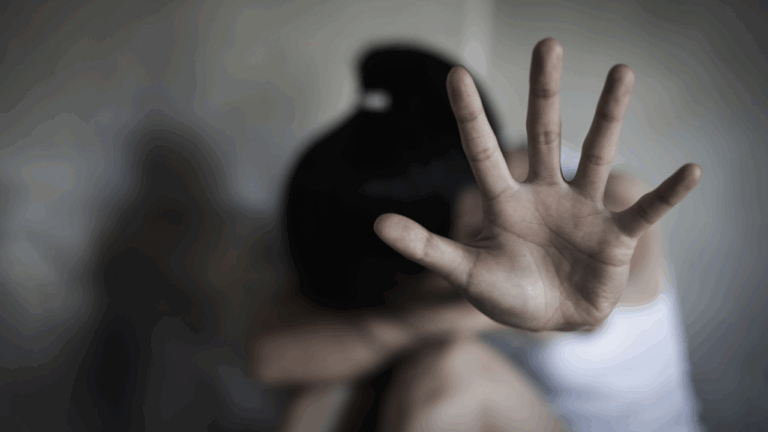 Εξιχνιάστηκε υπόθεση προσβολής γενετήσιας αξιοπρέπειας στον Πειραιά - Δικογραφία για 16χρονο