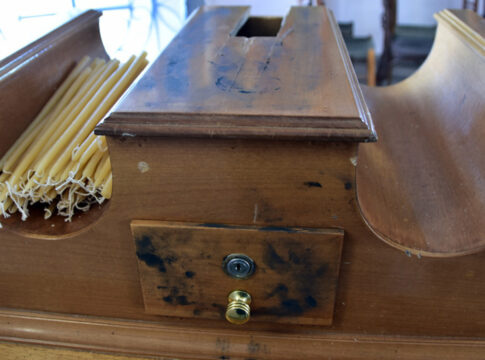 Hράκλειο: Μπήκε σε εκκλησία και άρπαξε τα χρήματα από το παγκάρι